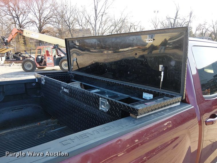 image for item FK0799 2014 Chevrolet Silverado 1500 Crew Cab pickup truck