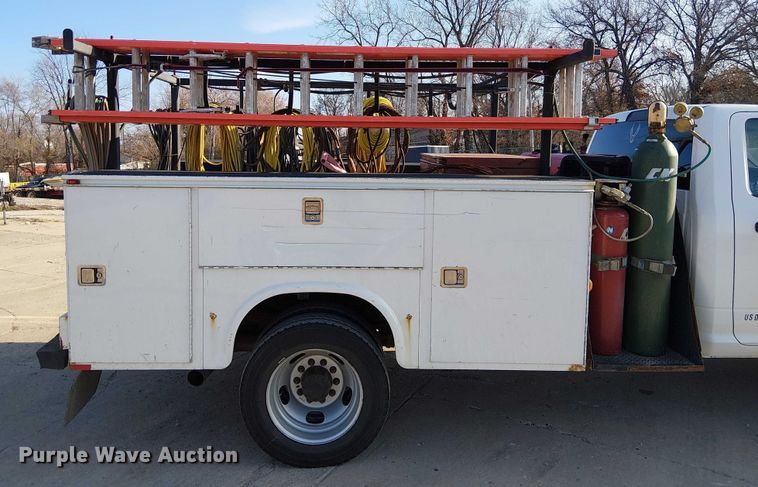 image for item FK0809 2014 RAM 4500 Heavy Duty utility / service truck