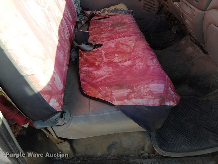 image for item FK0896 2001 Ford F250 SuperDuty pickup truck cab and chassis