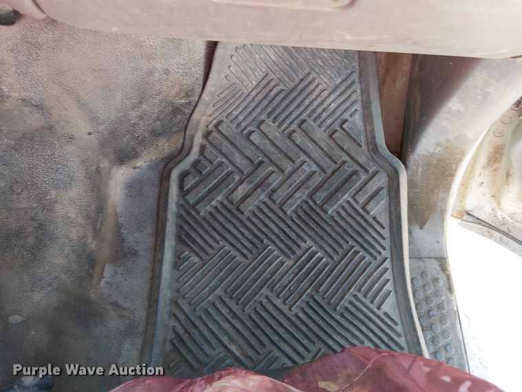 image for item FK0896 2001 Ford F250 SuperDuty pickup truck cab and chassis