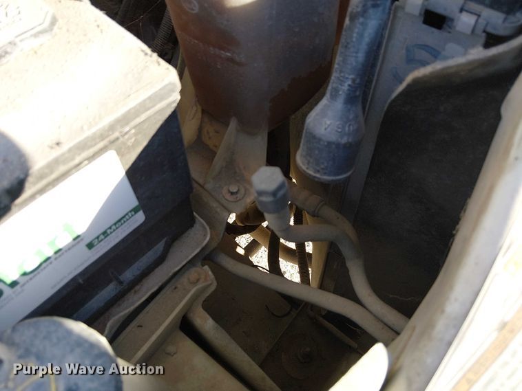 image for item FK0896 2001 Ford F250 SuperDuty pickup truck cab and chassis