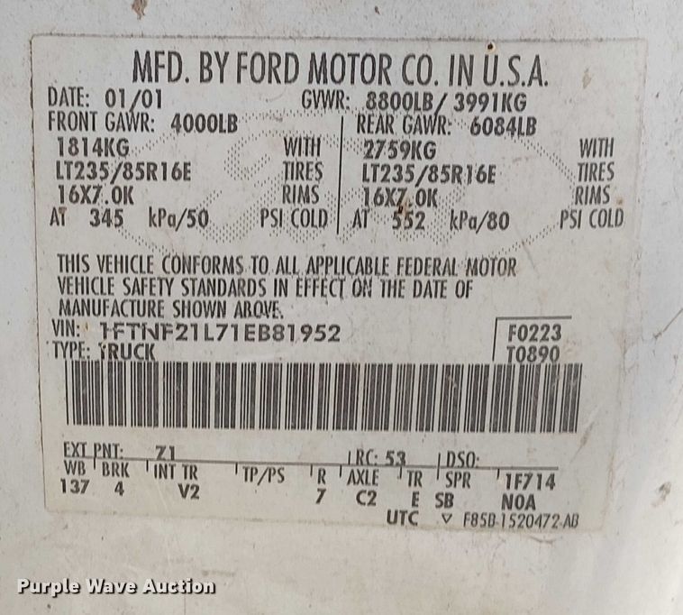 image for item FK0896 2001 Ford F250 SuperDuty pickup truck cab and chassis