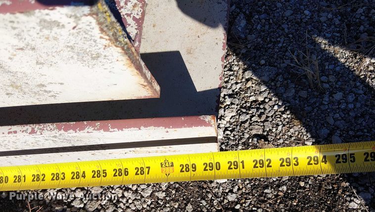 image for item FK0915 Building materials