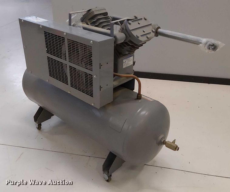 image for item FK0917 Ingersoll Rand V255D3 vacuum pump