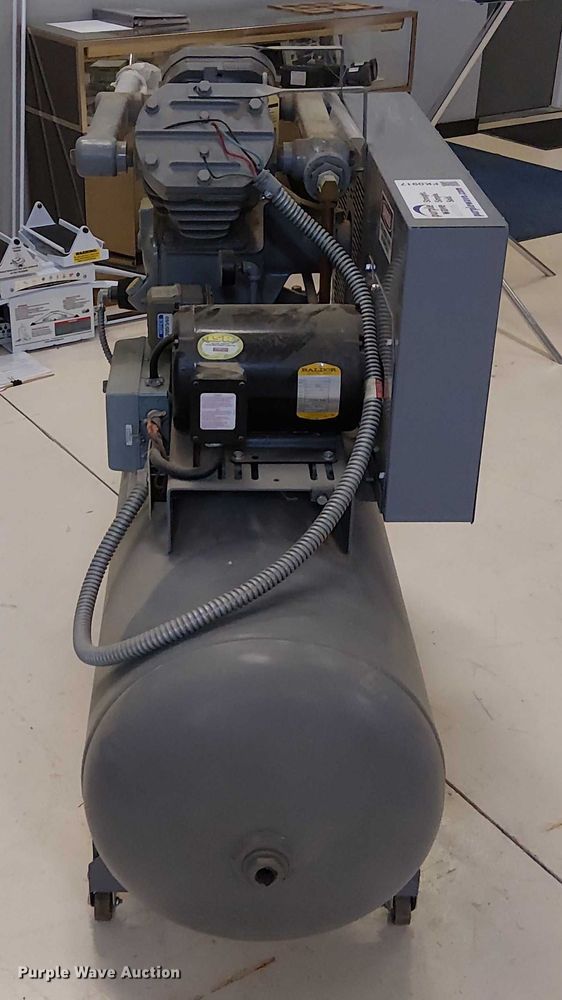 image for item FK0917 Ingersoll Rand V255D3 vacuum pump