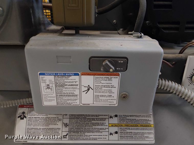 image for item FK0917 Ingersoll Rand V255D3 vacuum pump