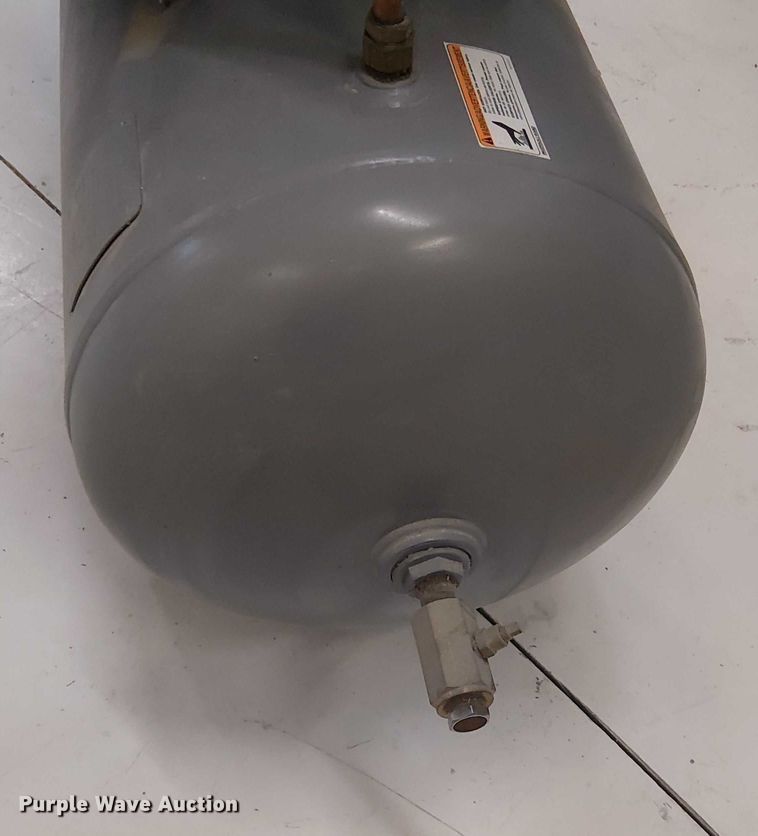 image for item FK0917 Ingersoll Rand V255D3 vacuum pump