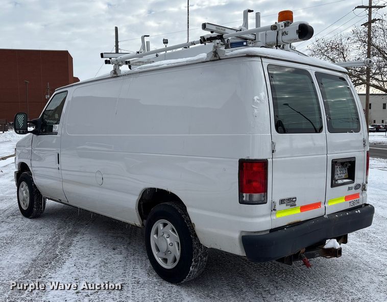 image for item FK1042 2013 Ford E150 van
