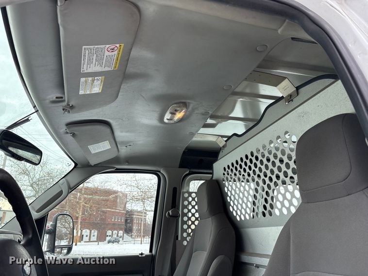 image for item FK1042 2013 Ford E150 van