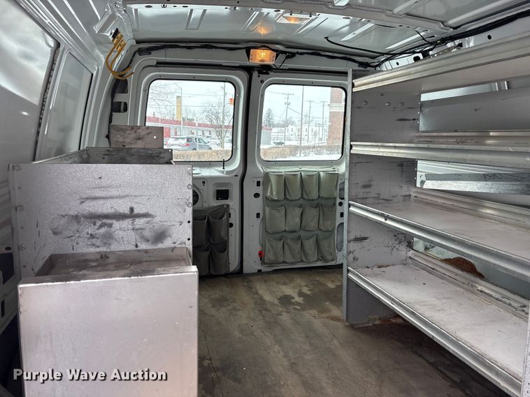 image for item FK1042 2013 Ford E150 van