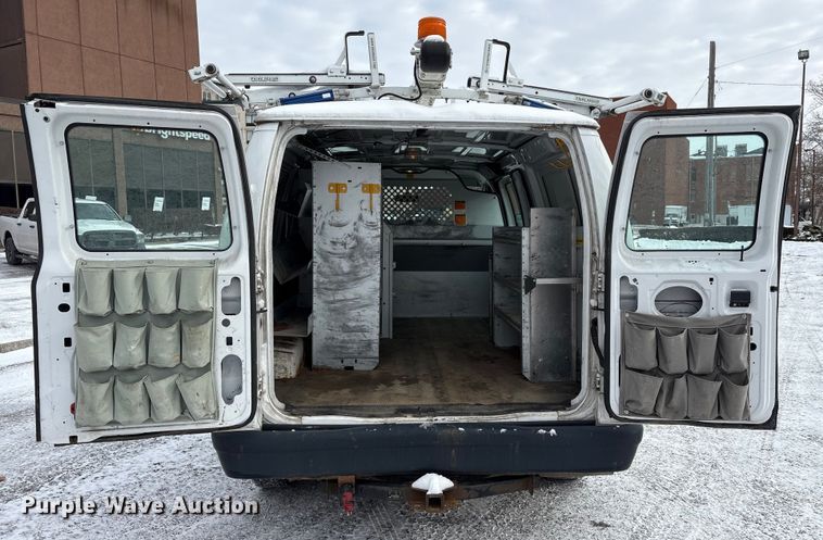 image for item FK1042 2013 Ford E150 van