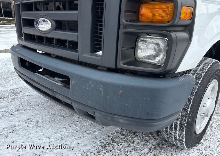 image for item FK1043 2014 Ford E150 van