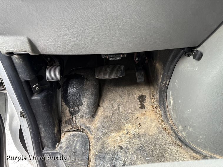 image for item FK1043 2014 Ford E150 van