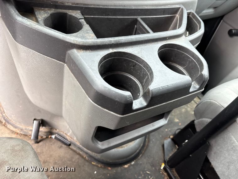 image for item FK1043 2014 Ford E150 van