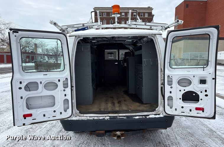 image for item FK1043 2014 Ford E150 van