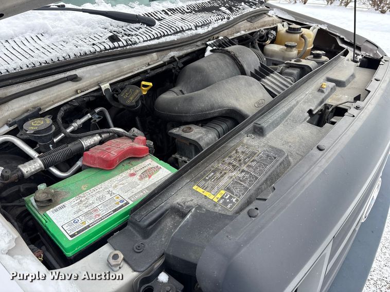 image for item FK1043 2014 Ford E150 van