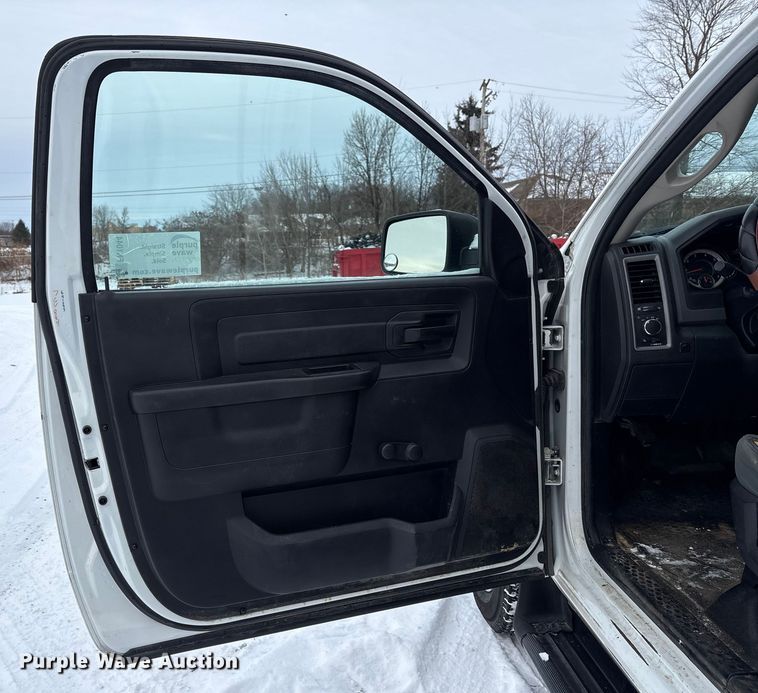 image for item FK1044 2016 RAM 2500 pickup truck