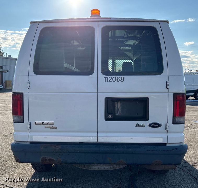 image for item FK1046 2011 Ford E150 van