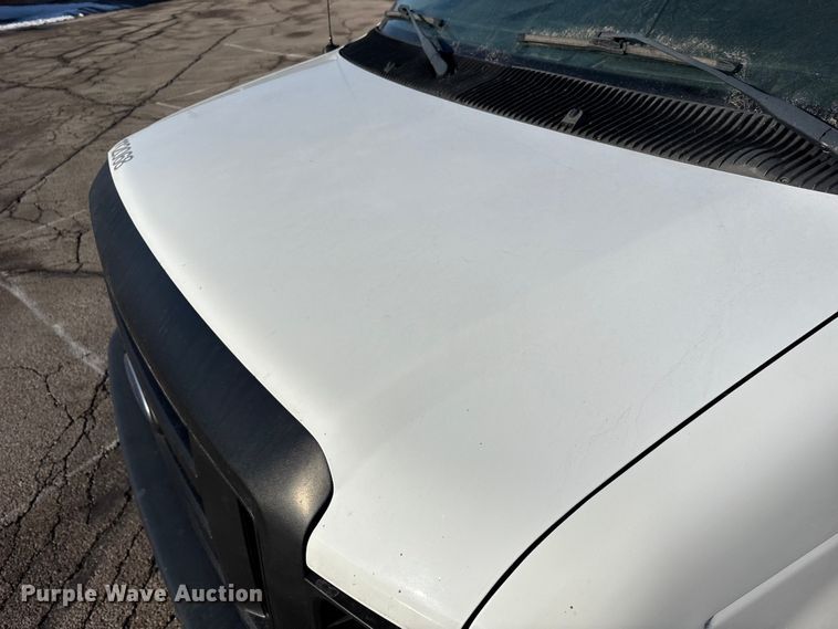 image for item FK1046 2011 Ford E150 van