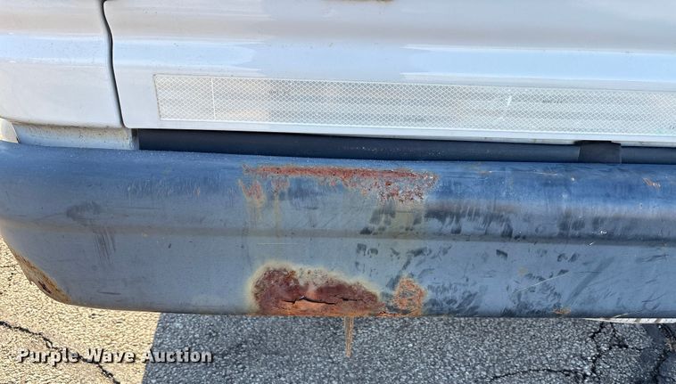 image for item FK1046 2011 Ford E150 van