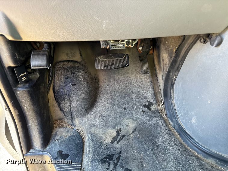 image for item FK1046 2011 Ford E150 van