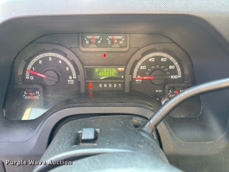 image for item FK1046 2011 Ford E150 van