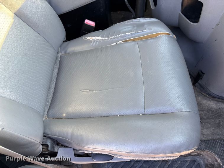 image for item FK1046 2011 Ford E150 van