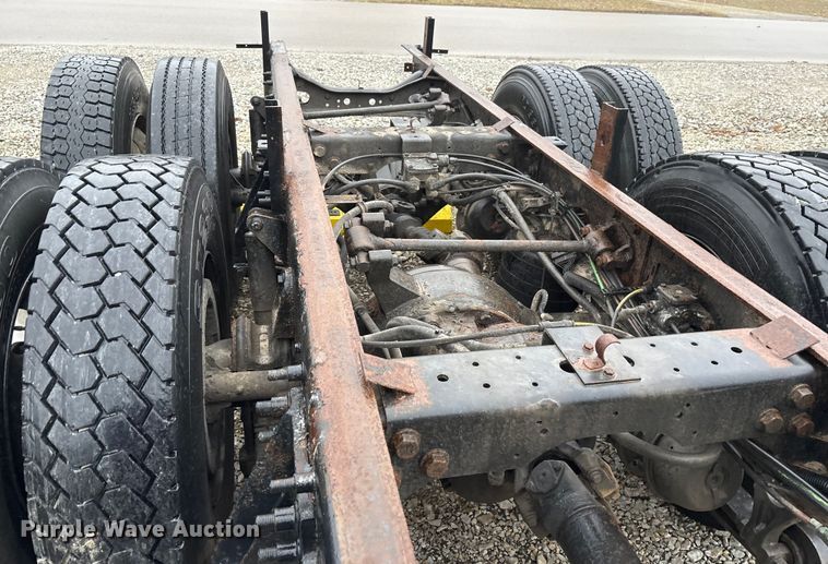 image for item FK1061 2008 International 4400 truck cab and chassis