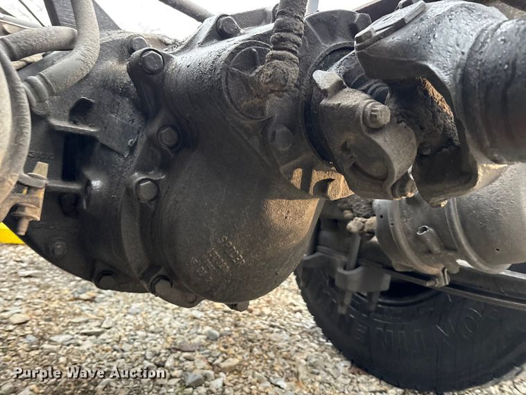 image for item FK1061 2008 International 4400 truck cab and chassis