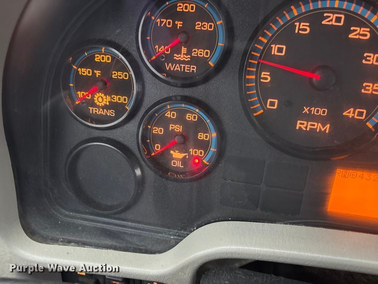 image for item FK1061 2008 International 4400 truck cab and chassis