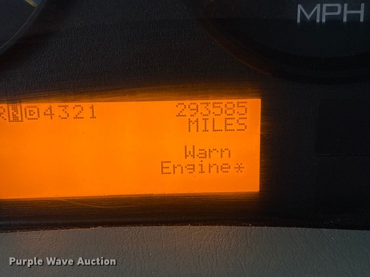 image for item FK1061 2008 International 4400 truck cab and chassis