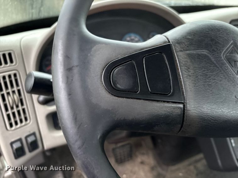 image for item FK1061 2008 International 4400 truck cab and chassis