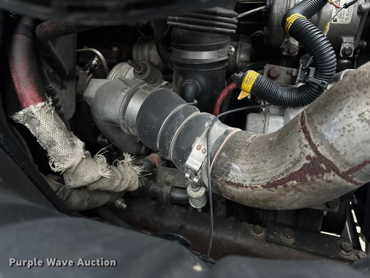 image for item FK1061 2008 International 4400 truck cab and chassis