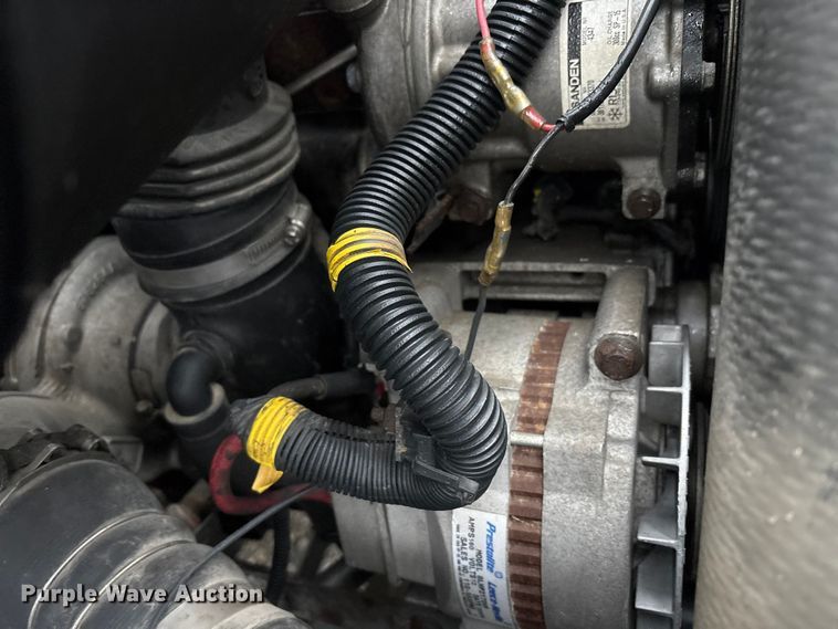 image for item FK1061 2008 International 4400 truck cab and chassis