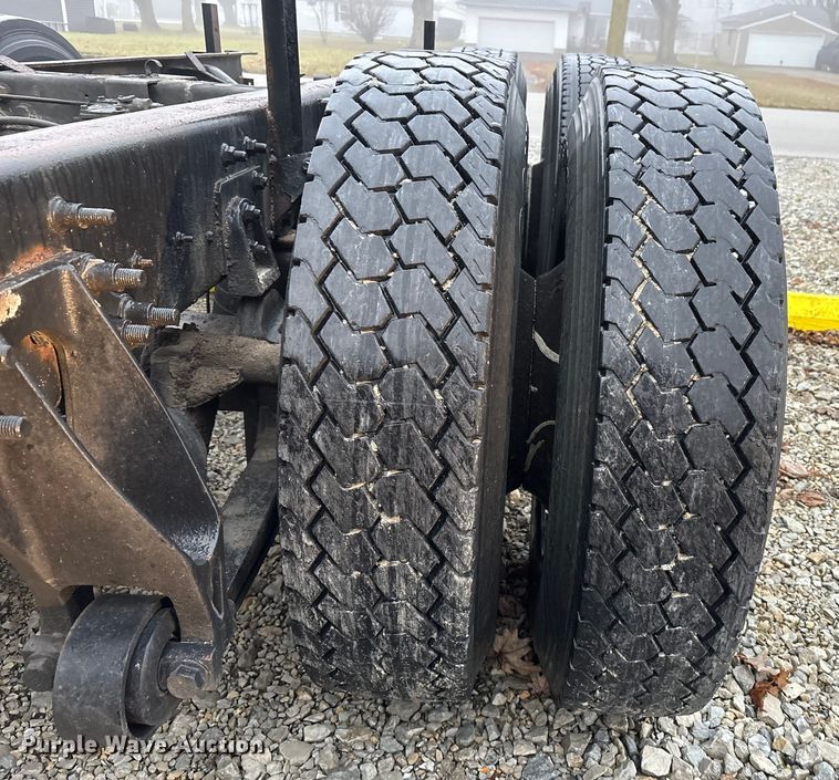 image for item FK1061 2008 International 4400 truck cab and chassis