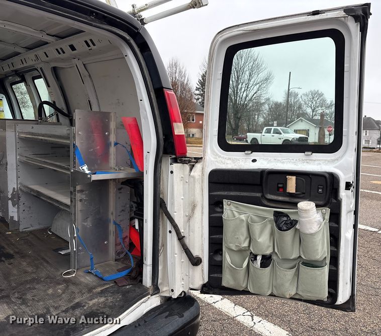 image for item FK1064 2014 Chevrolet Express van