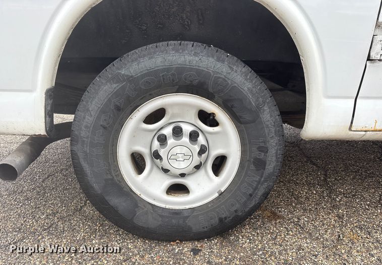 image for item FK1064 2014 Chevrolet Express van