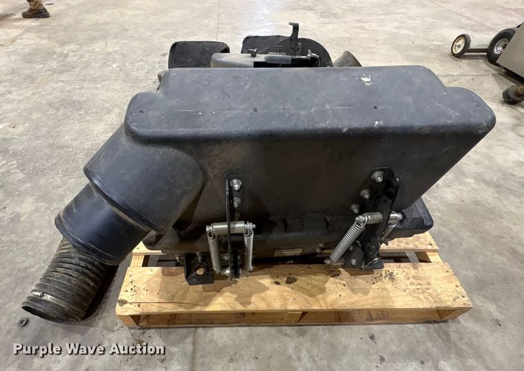 image for item FK1069 Scag bagger