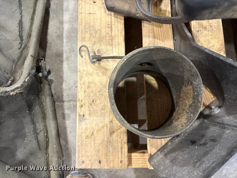 image for item FK1069 Scag bagger