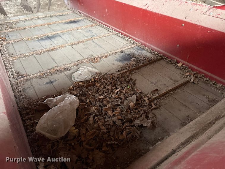 image for item FK1076 New Holland 155 manure spreader