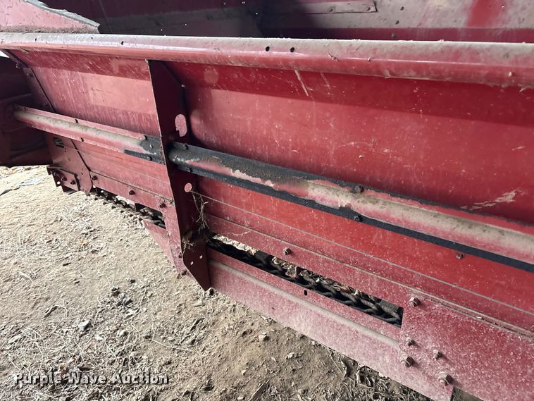 image for item FK1076 New Holland 155 manure spreader