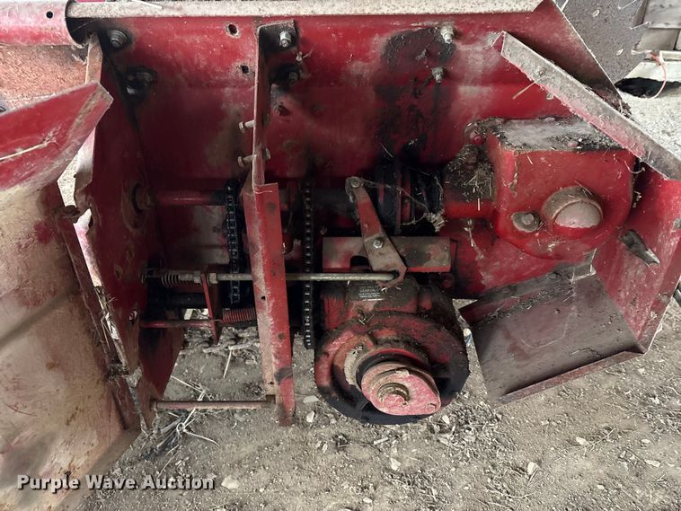 image for item FK1076 New Holland 155 manure spreader