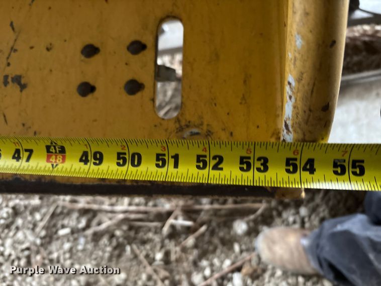 image for item FK1078 1999 Vermeer BC1000 wood chipper