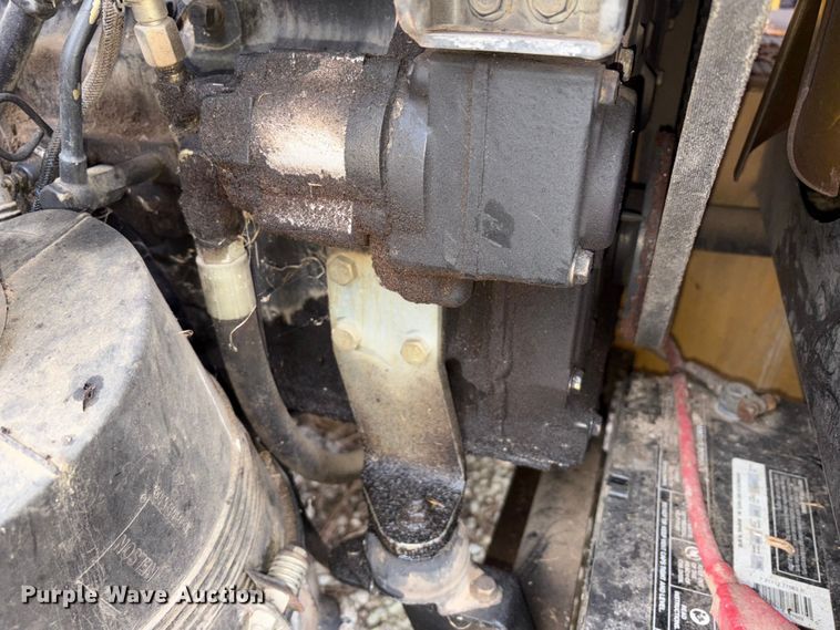 image for item FK1078 1999 Vermeer BC1000 wood chipper