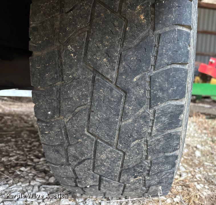 image for item FK1078 1999 Vermeer BC1000 wood chipper