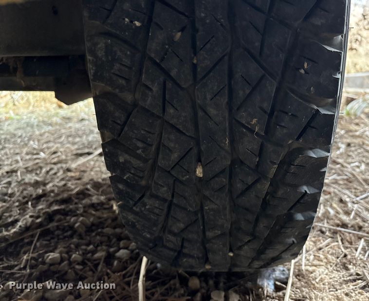 image for item FK1078 1999 Vermeer BC1000 wood chipper