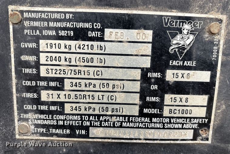 image for item FK1078 1999 Vermeer BC1000 wood chipper