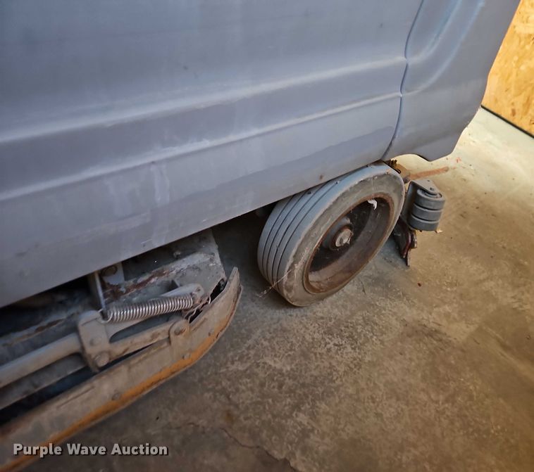 image for item FN5514 Advance HR 2800 floor scrubber