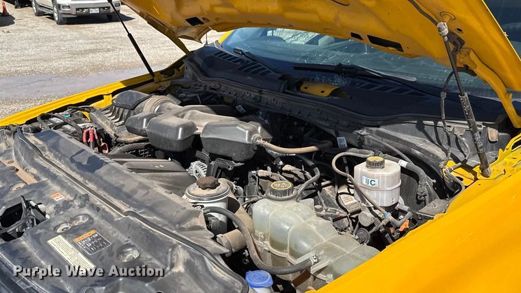 image for item GH9353 2019 Ford F350 Super Duty XL utility bed pickup truck