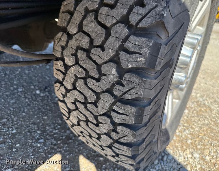 image for item GH9353 2019 Ford F350 Super Duty XL utility bed pickup truck